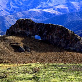 �����-���.